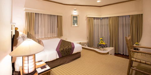 Hillside Chalet ​1 Bedroom Suite Room